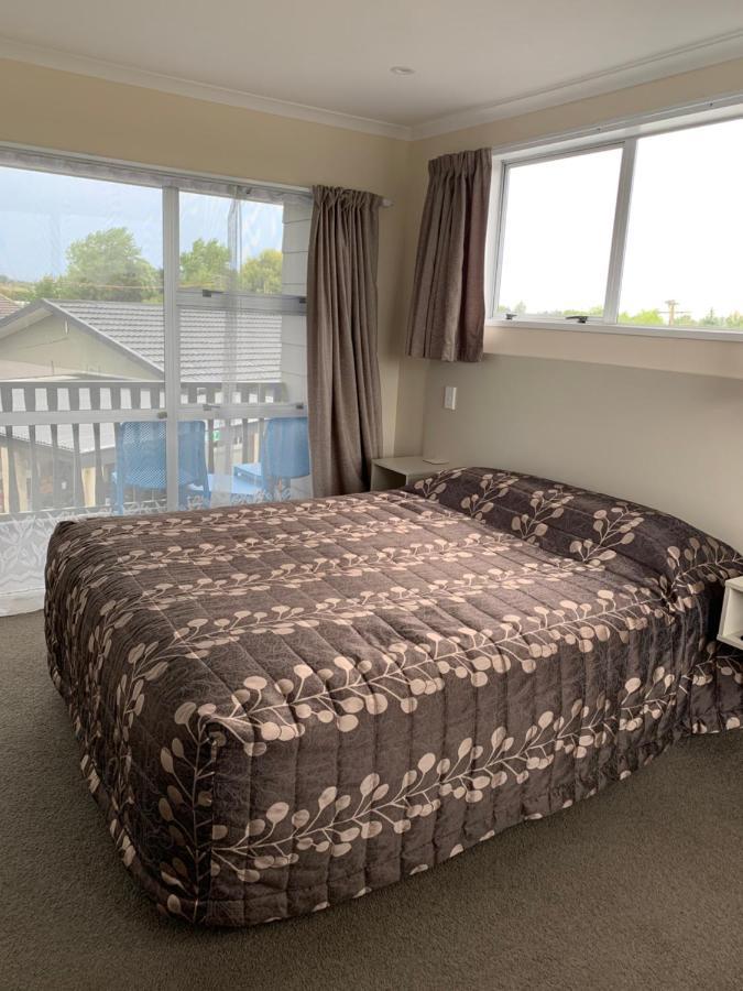 Kingswood Motel Waimate Exterior photo