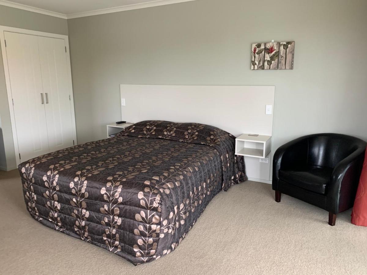 Kingswood Motel Waimate Exterior photo