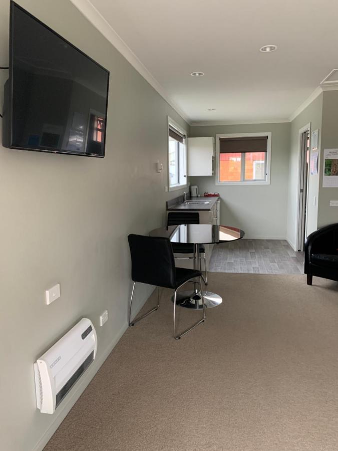 Kingswood Motel Waimate Exterior photo